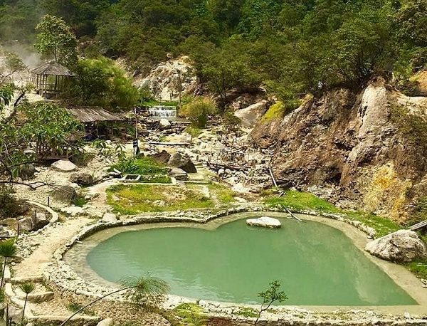 Kawah Rengganis Plus Jembatan Gantung Tambah Manis