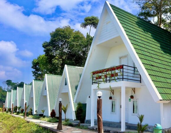 D’Kaliurang Glamping Kabin Segitiga