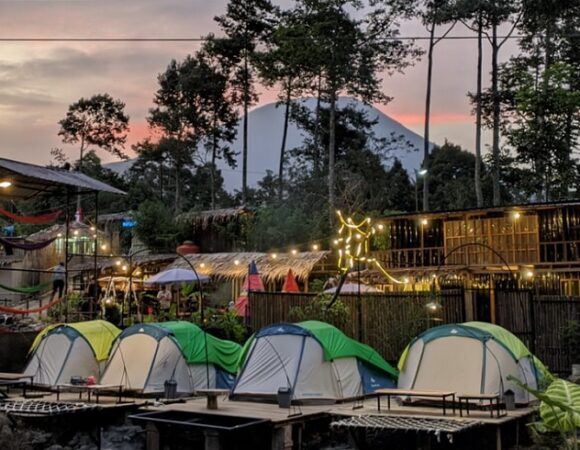 Dusun Camp Riverside Glamping Sambil Tubing