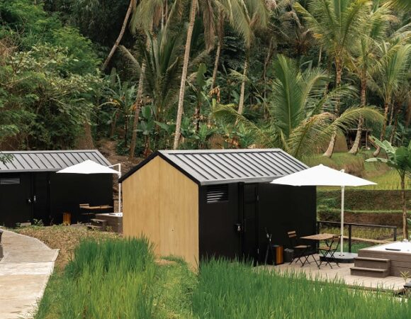 Bobocabin Ubud Glamping buat Yoga dan Jacuzzi