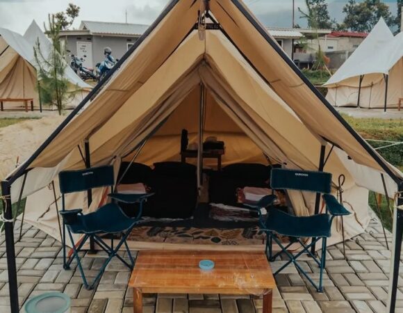 Bukit Surya Salaka Glamping di Atas Ciampea