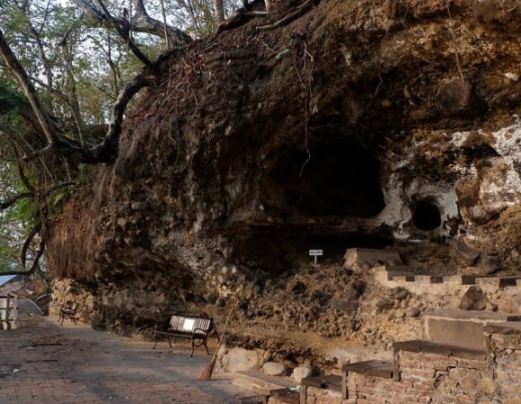 Wisata Legenda Gua Kreo Semarang