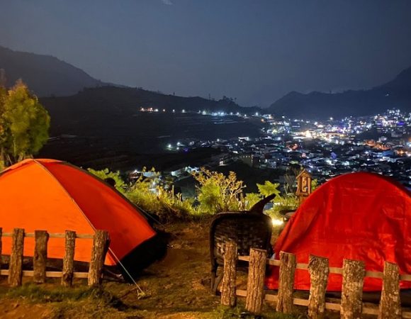 Bukit Scooter Dieng Camping Cuci Mata