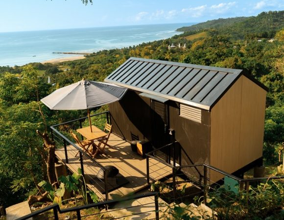 Bobocabin Bunaken Glamping Manado di Bukit