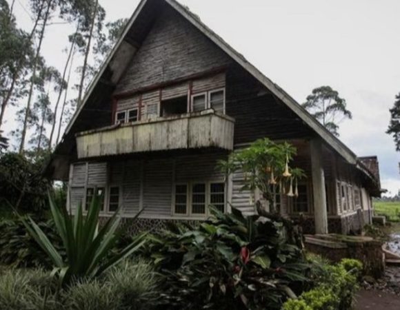 Wisata Horor Rumah Pengabdi Setan Pangalengan