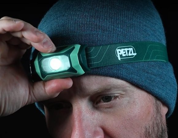 Headlamp Petzl Tikkina Praktis dan Terang