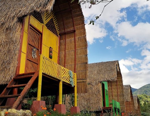 Sten Lodge Eco Glamping Alam dan Budaya Flores