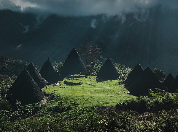 Wisata Wae Rebo Bonus Pulau Mules