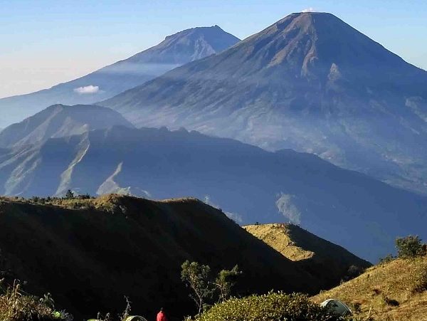 Mendaki Gunung Prau via Patak Banteng