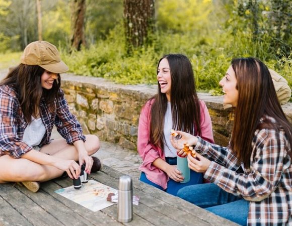 Snack Bar Cemilan Sehat Saat Glamping